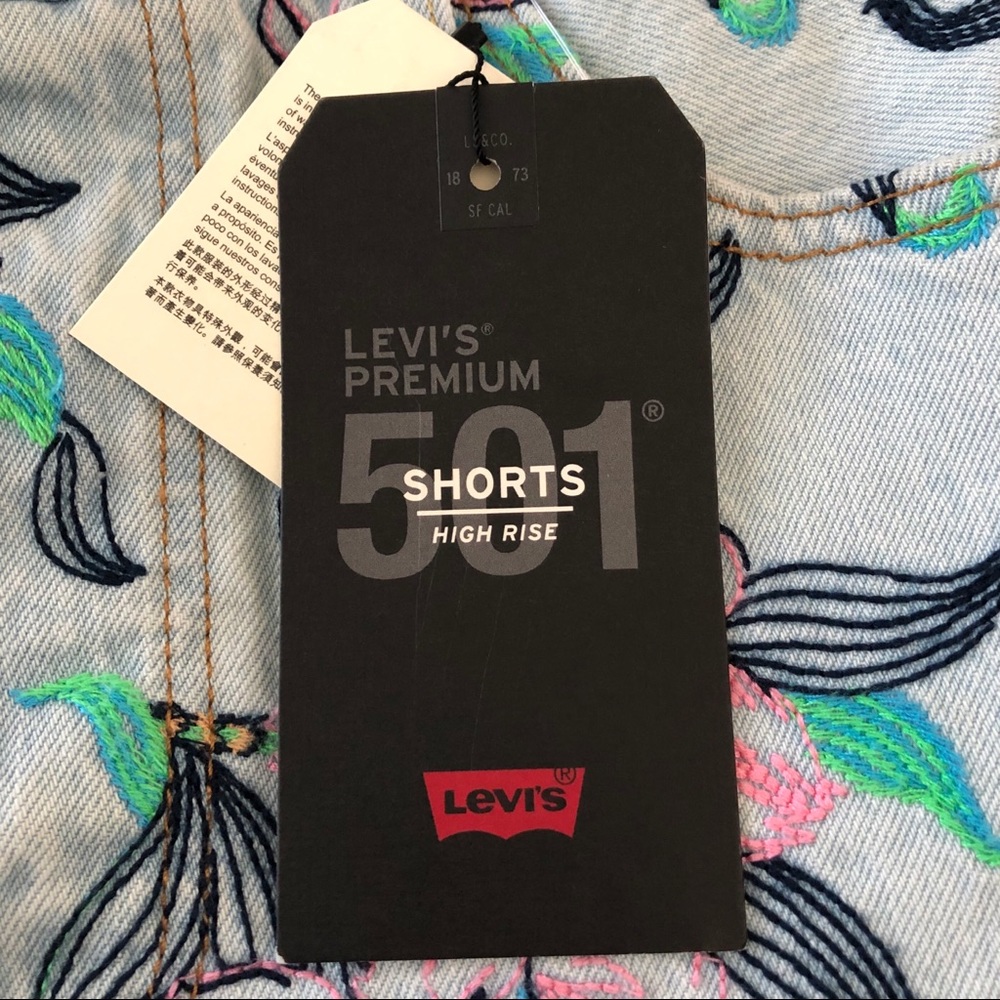 LEVIS 501 HIGH RISE FLORAL SHORTS - Picture 3 of 11